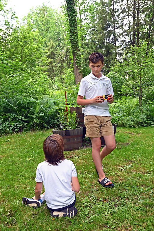 Foundations Montessori School Nature Photography Class